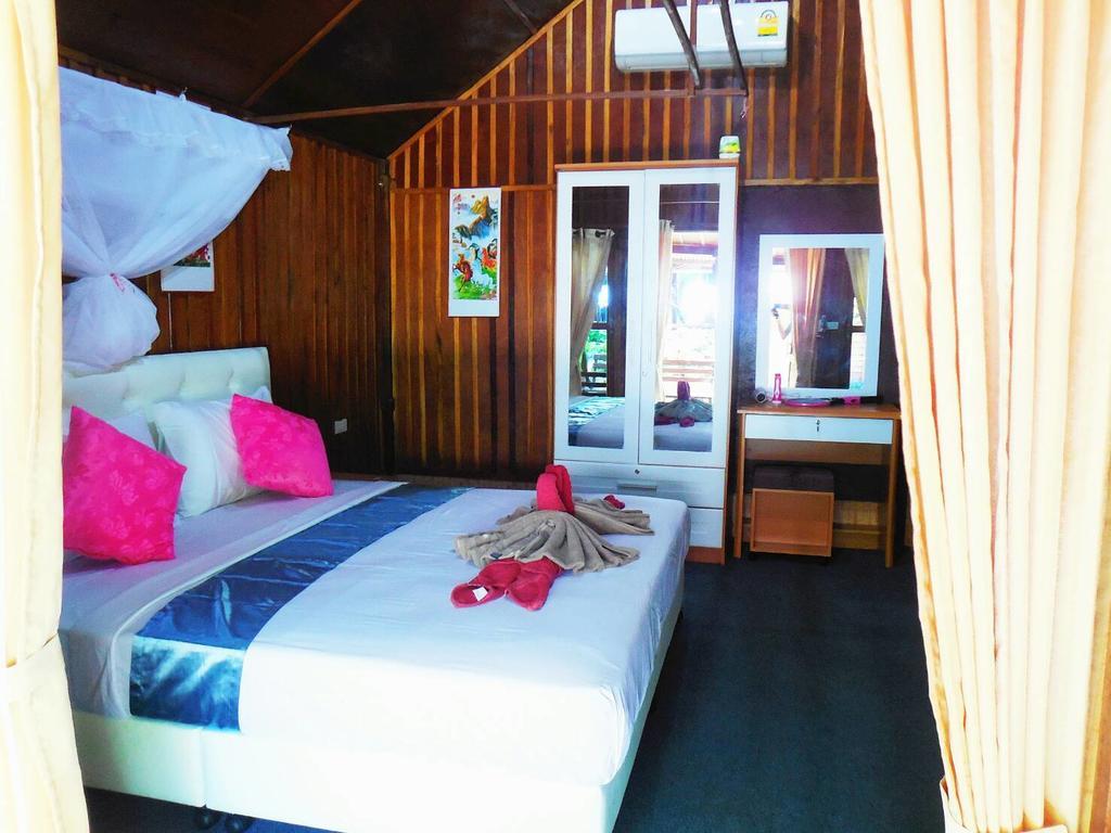 Zanom Sunrise Beach Resort Koh Lipe Dış mekan fotoğraf