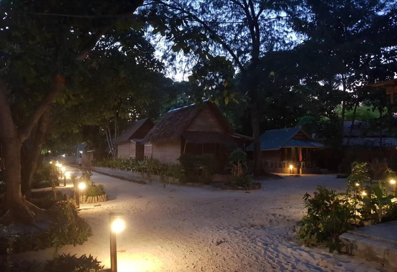 Zanom Sunrise Beach Resort Koh Lipe Dış mekan fotoğraf