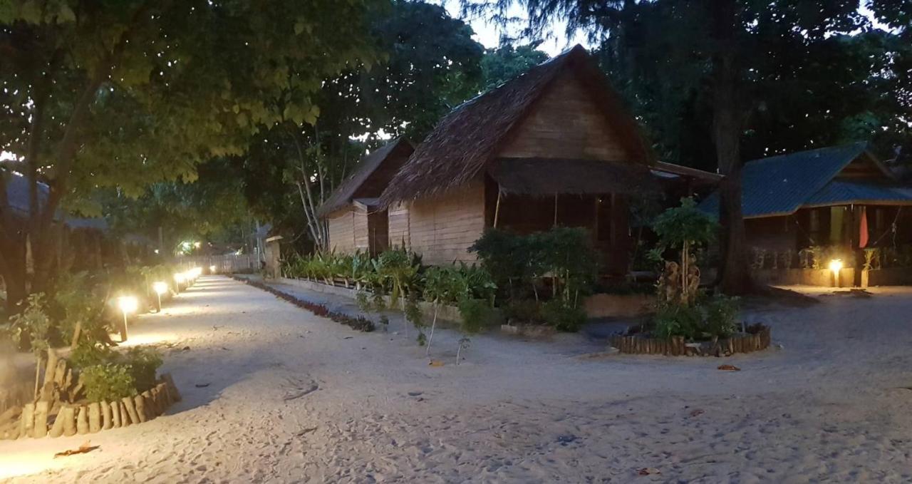 Zanom Sunrise Beach Resort Koh Lipe Dış mekan fotoğraf
